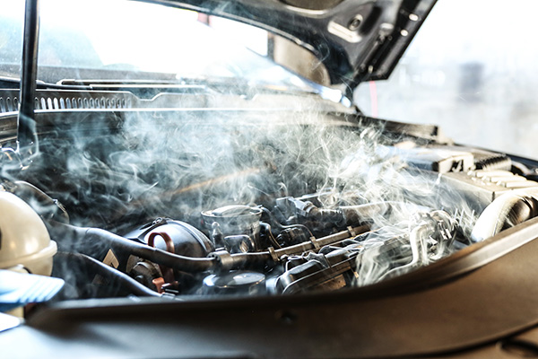 How Dangerous Is a Crack in Your Car’s Radiator If the Leak Is Minor? | RM Automotive